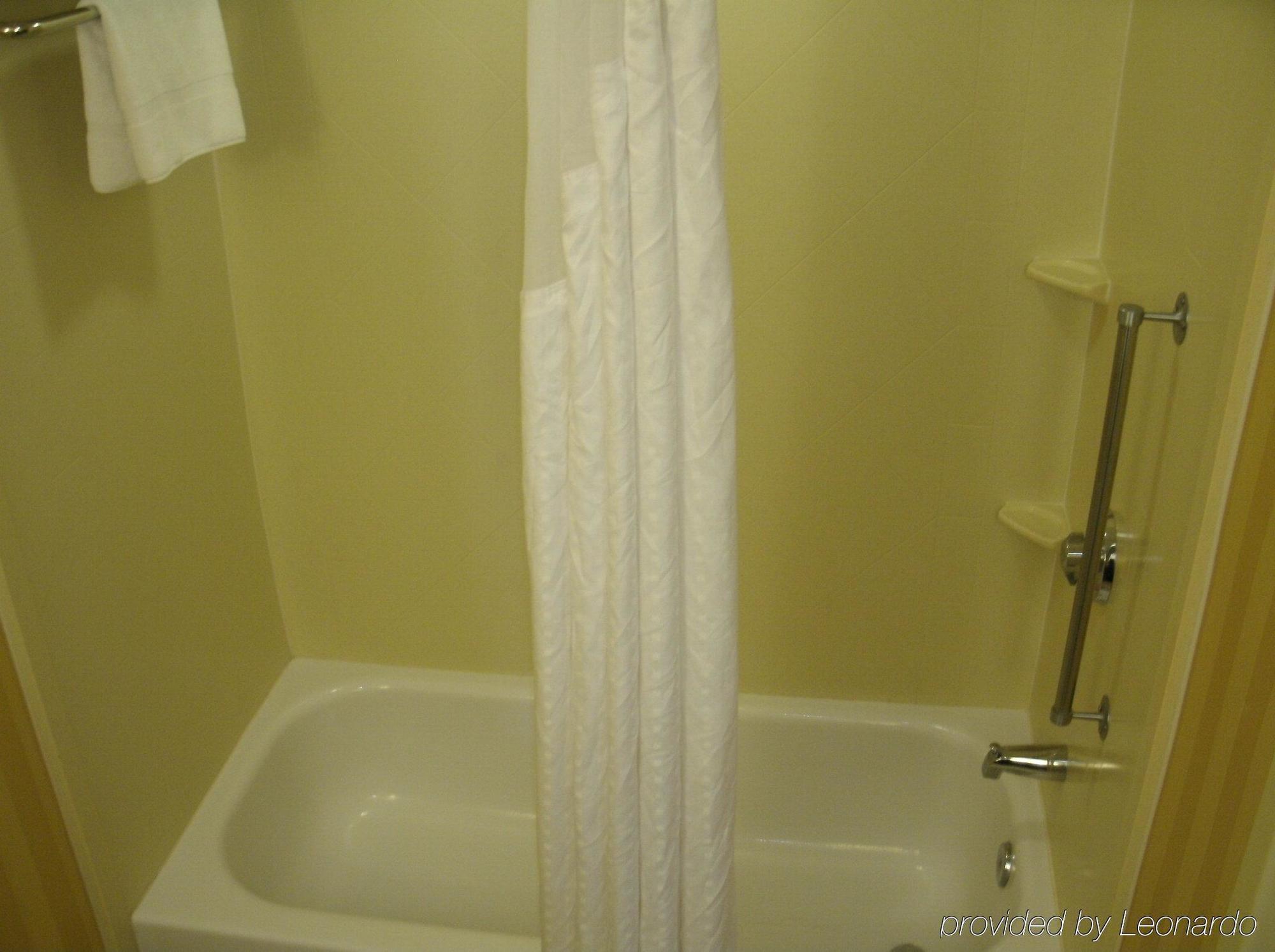 Holiday Inn Rocky Mount I-95 @ Us 64 By Ihg Ngoại thất bức ảnh