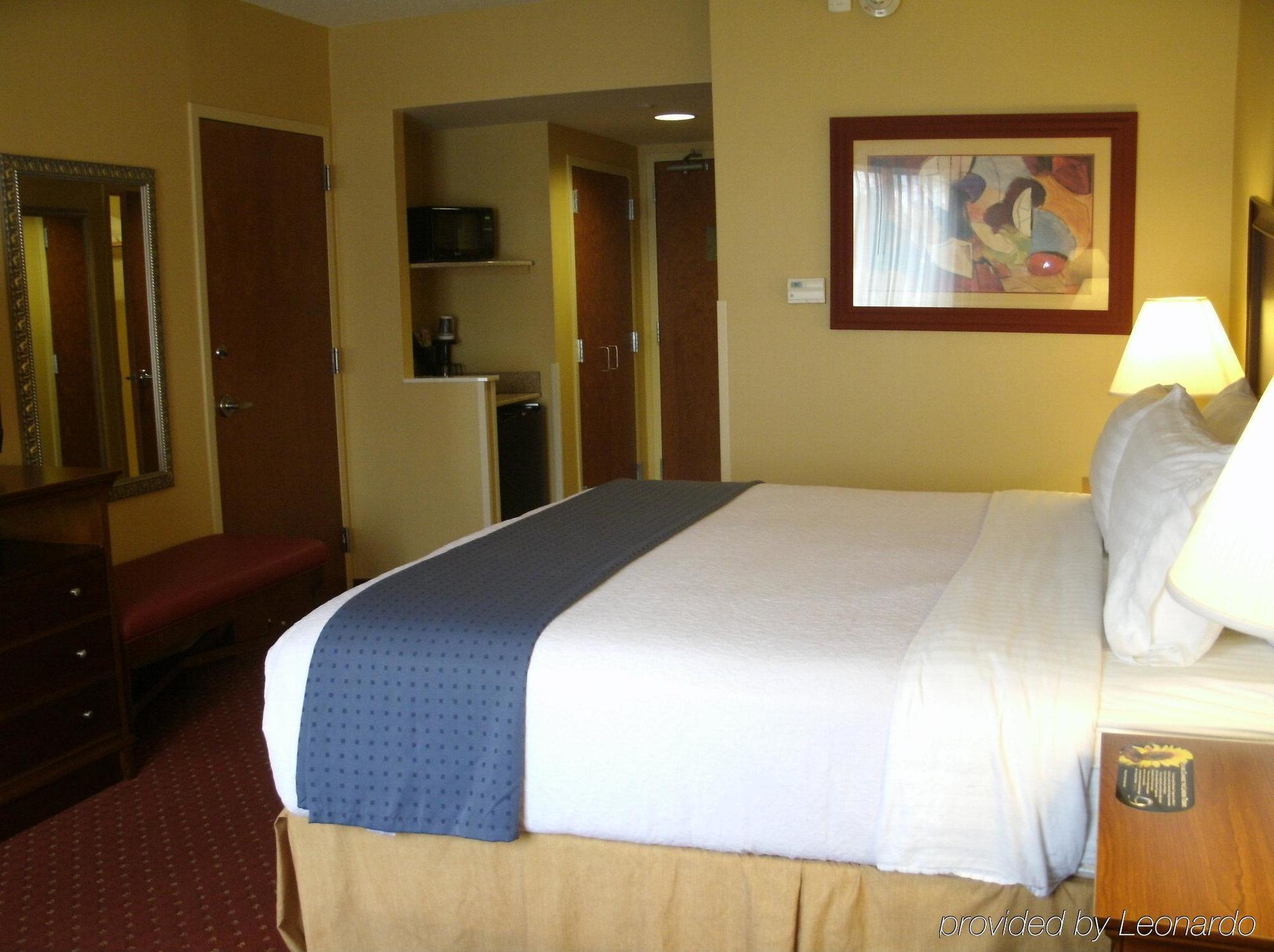 Holiday Inn Rocky Mount I-95 @ Us 64 By Ihg Ngoại thất bức ảnh